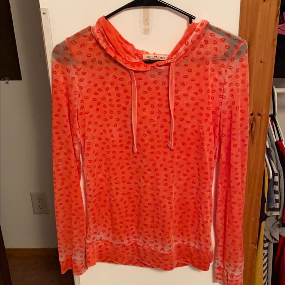 Long thin sleeve